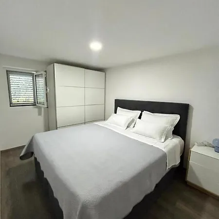 Borozan Apartment